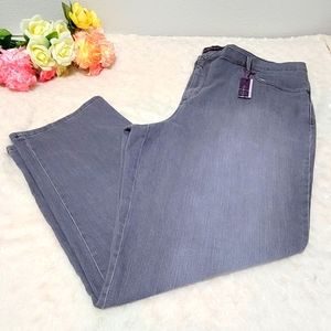 GLORIA VANDERBILT Women's Plus Amanda